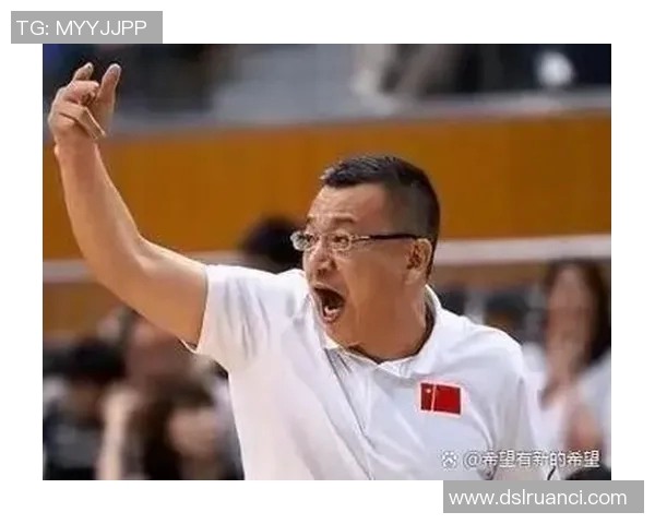 姚明在赛场上泪洒篮球场的感人瞬间引发无数球迷共鸣 姚明在赛场上泪洒篮球场的感人瞬间引发无数球迷共鸣